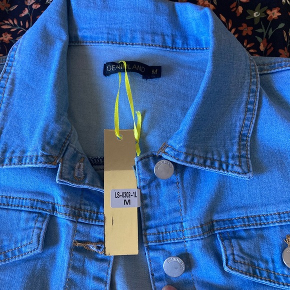 Jacket - Picture 10 of 11